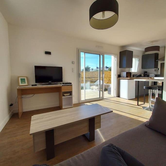 Studio Avec Terrasse Et Jardin A 100 M De La Plage Ploemeur Ngoại thất bức ảnh